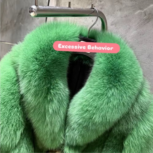 A Day in the Life of This Green Fox Fur Coat - Picture 2 of 4